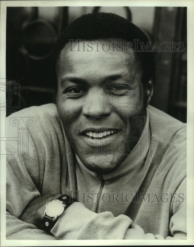 Press Photo Olympic decathlon champion Rafer Johnson - sas12789- Historic Images