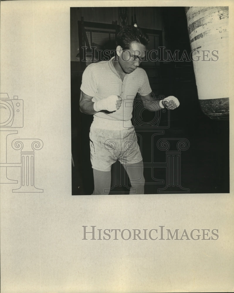Press Photo Romy Guelas, Boxer from Manila - sas12793- Historic Images