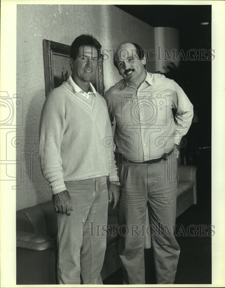 1992 Press Photo Football player Tommy Kramer with Dave Parker - sas13023- Historic Images