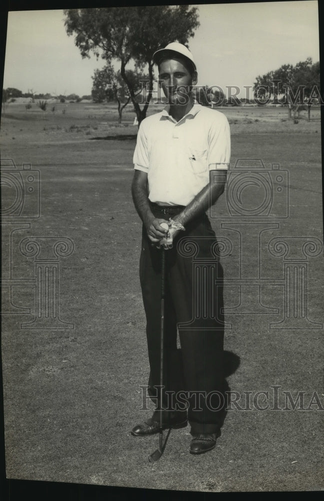 Press Photo Golfer Hillman Robbins at Lackland Air Force Base - sas13154- Historic Images