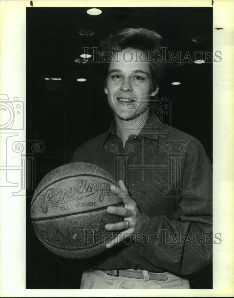 1990 Press Photo Kathy Richter, Taft High School Girls Basketball Coach- Historic Images