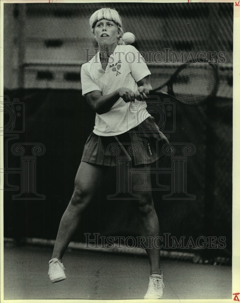 1987 Press Photo Kristen Samuelson, MacArthur High School Tennis Player- Historic Images