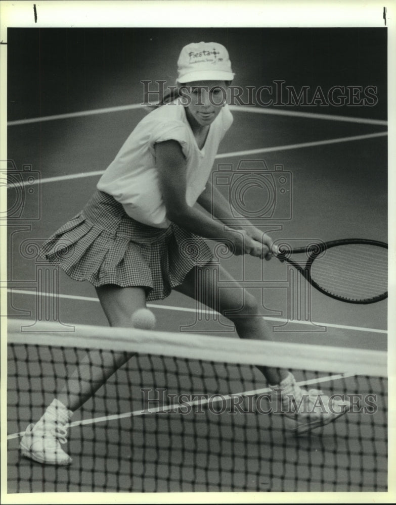 1989 Press Photo Sarah McCamish, Alamo Heights High School Tennis Player- Historic Images