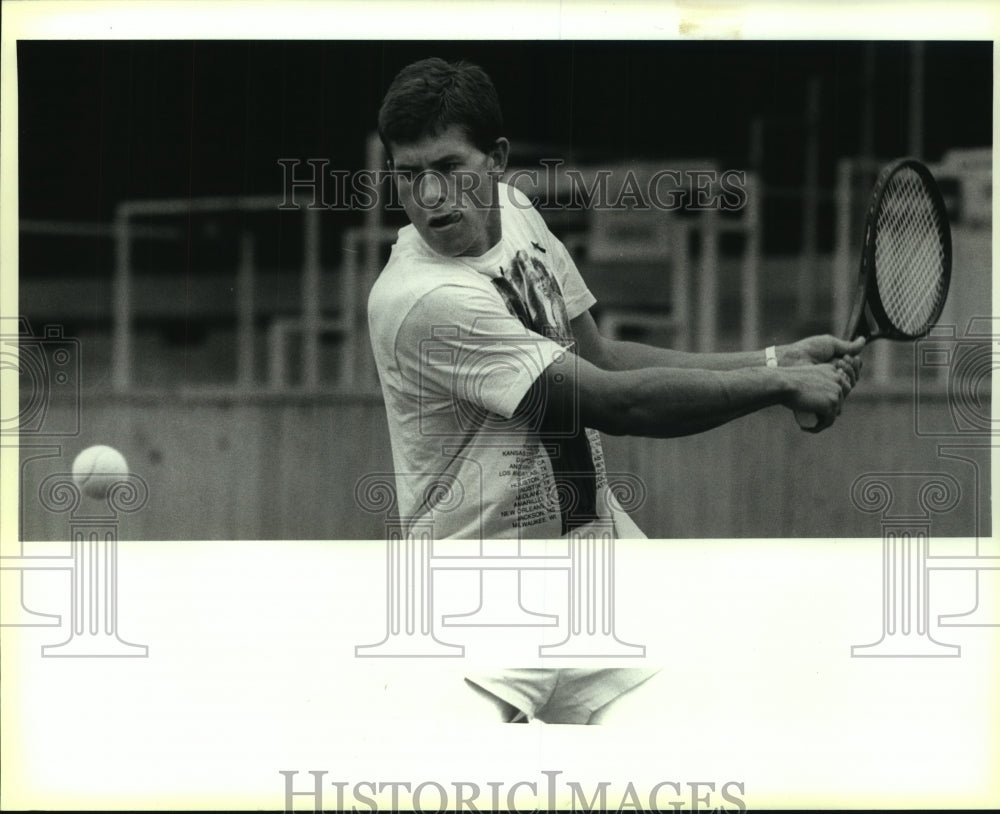 1990 Press Photo Uvalde High tennis player Lottman Shudde - sas13789- Historic Images