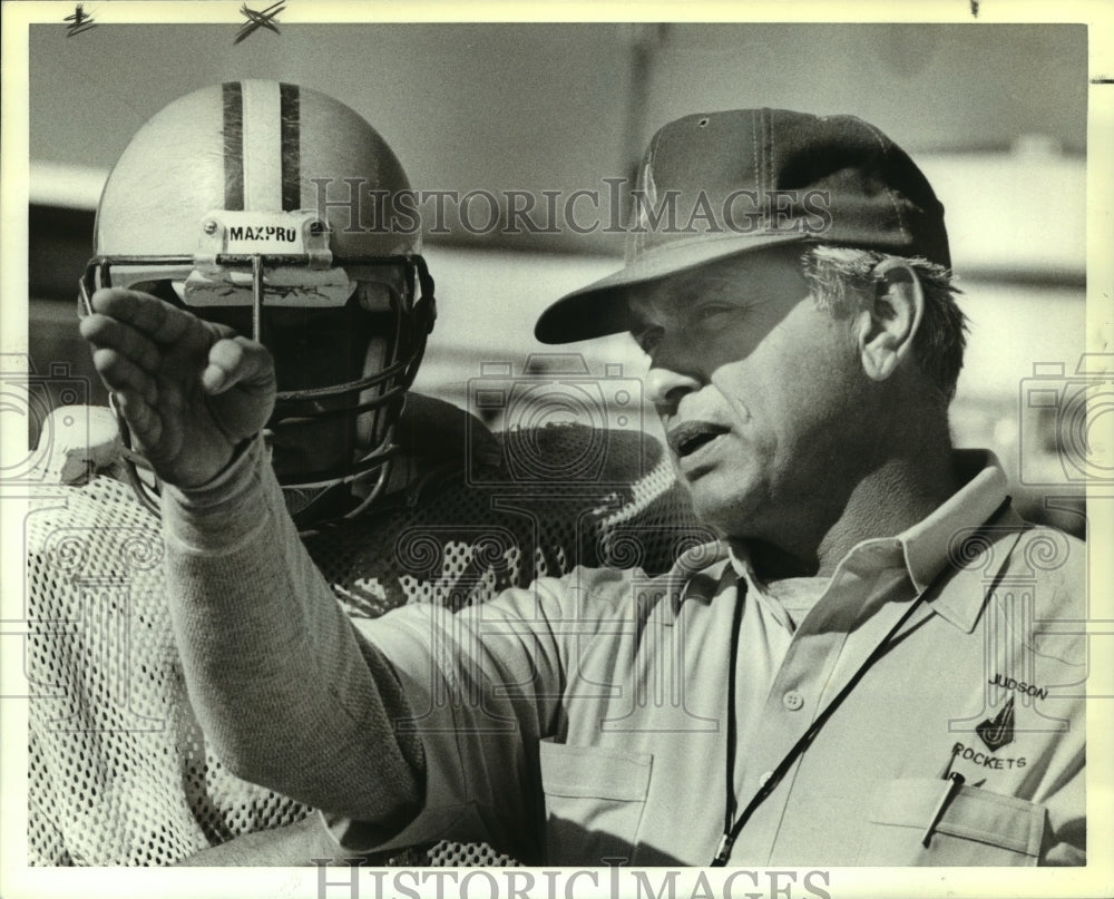 1988 Press Photo Judson High assistant football Sterling Jeter - sas13805- Historic Images