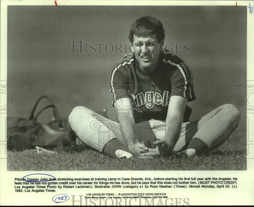 1983 Press Photo Tommy Johns, Los Angeles Angeles Baseball Pitcher at Training- Historic Images