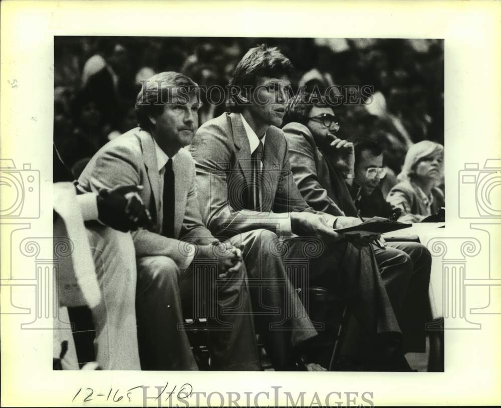 1984 Press Photo San Antonio Spurs basketball coach Morris McHone - sas14029- Historic Images