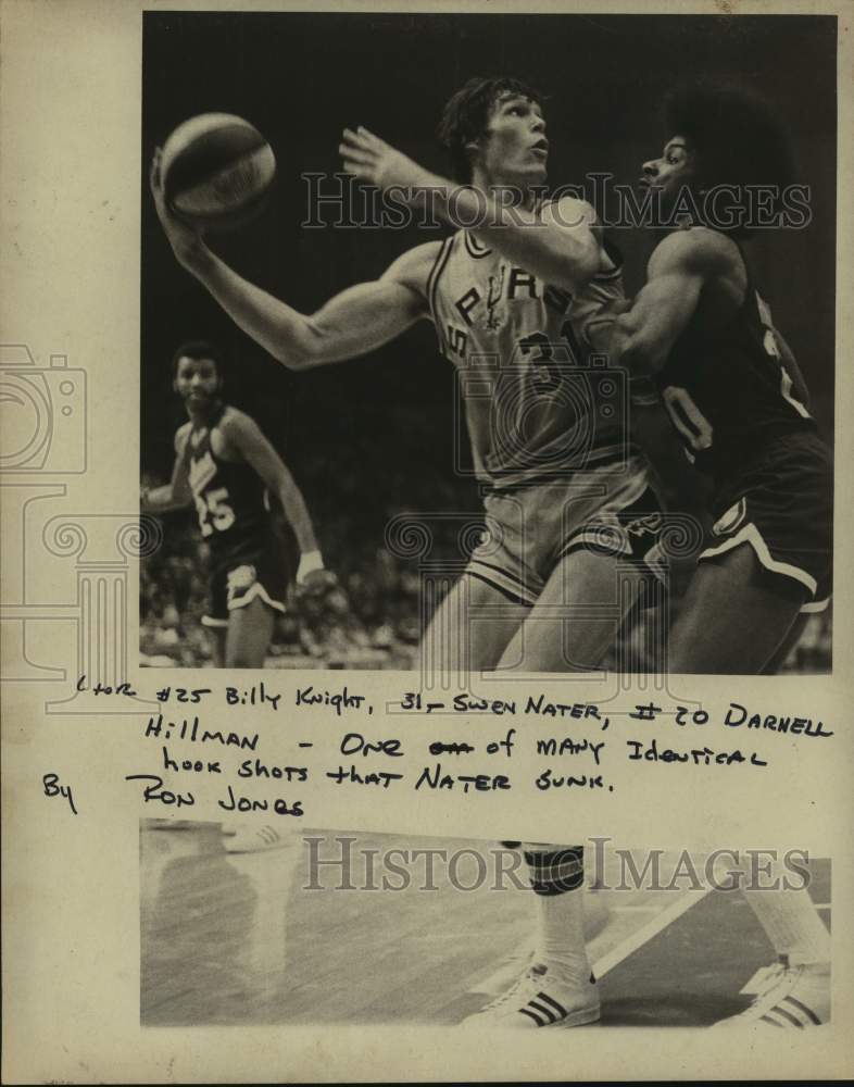 1975 Press Photo San Antonio Spurs basketball player Swen Nater and opponents- Historic Images