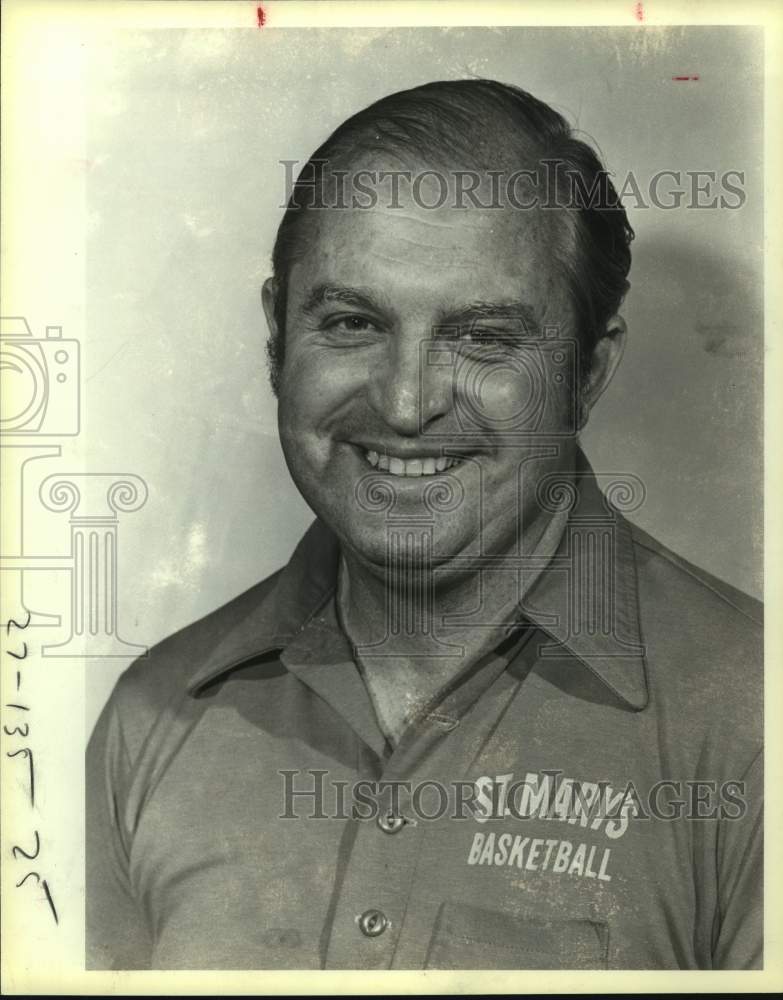 1983 Press Photo St. Mary's basketball coach Buddy Meyer - sas14675- Historic Images
