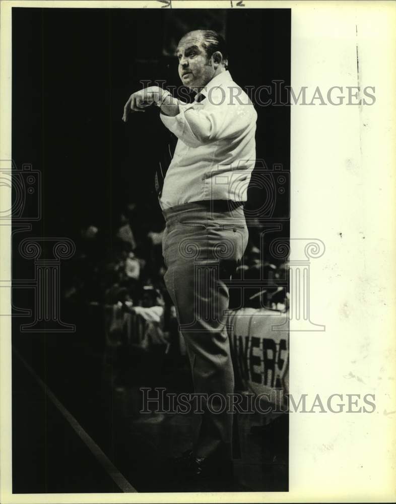 1984 Press Photo St. Mary's college basketball coach Buddy Meyer - sas14676- Historic Images