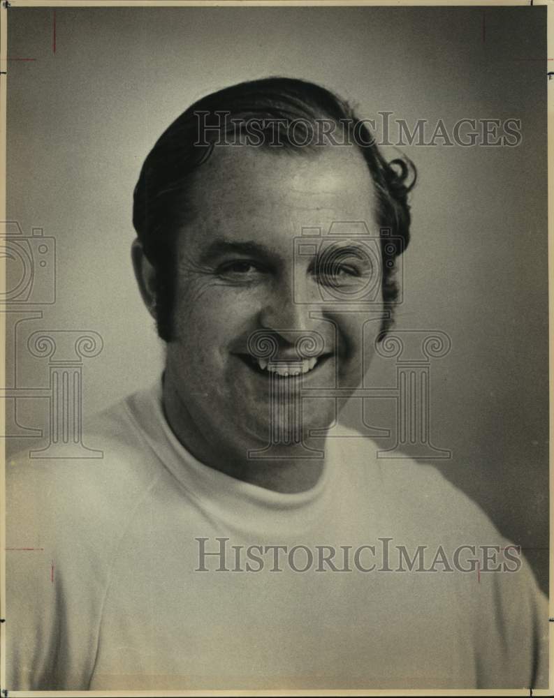 1975 Press Photo St. Mary's basketball coach Herman "Buddy" Meyer - sas14683- Historic Images