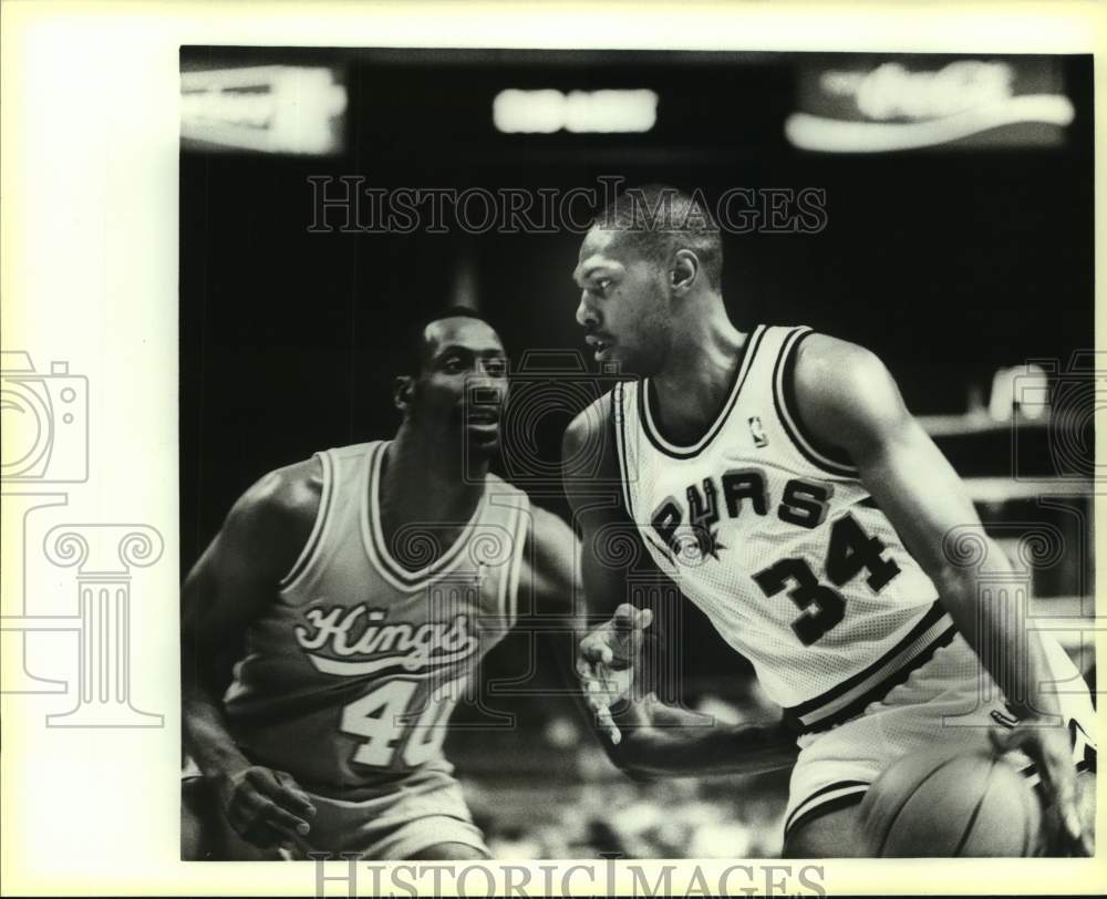 1988 Press Photo San Antonio Spurs and Sacramento Kings play NBA basketball- Historic Images