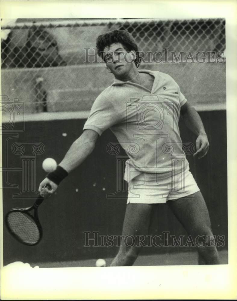 1985 Press Photo Trinity tennis player Fanie Reinach vs. Texas A&amp;M - sas15076- Historic Images
