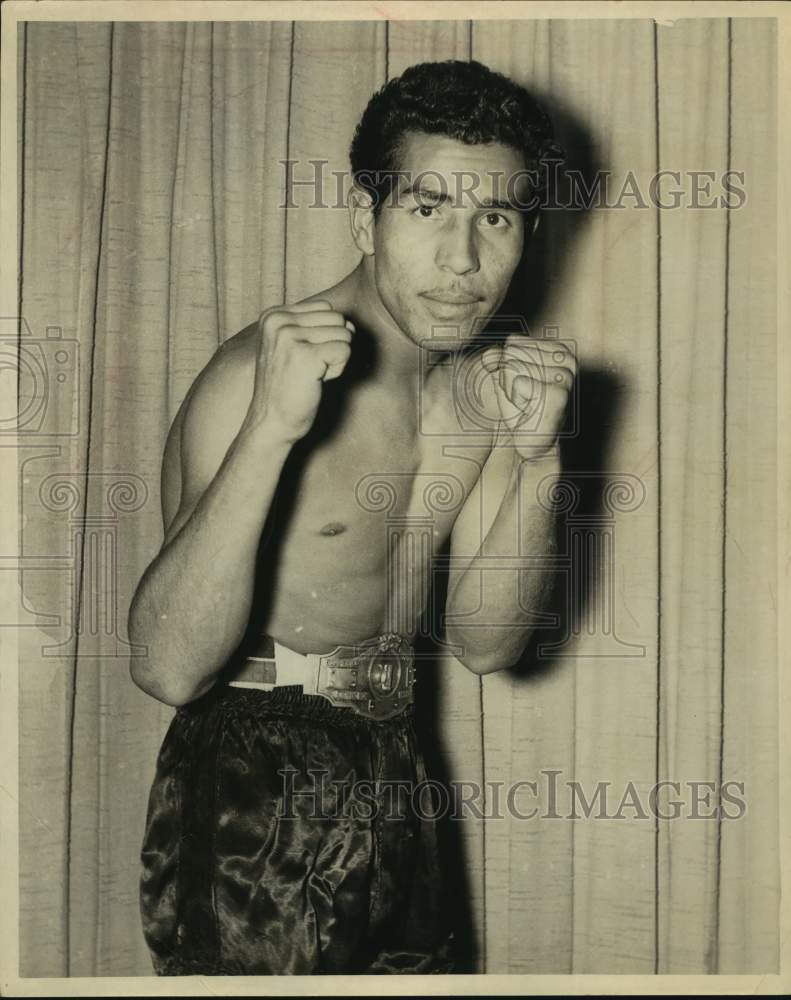 1970 Press Photo Boxer Raul Soriana - sas15439- Historic Images