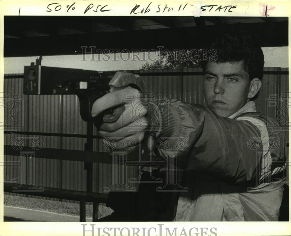 1986 Press Photo Pistol competitor Rob Stull - sas15521- Historic Images