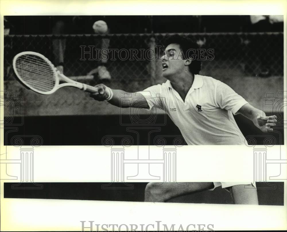 1987 Press Photo Trinity tennis player Mauricio Silva vs. Texas-San Antonio- Historic Images