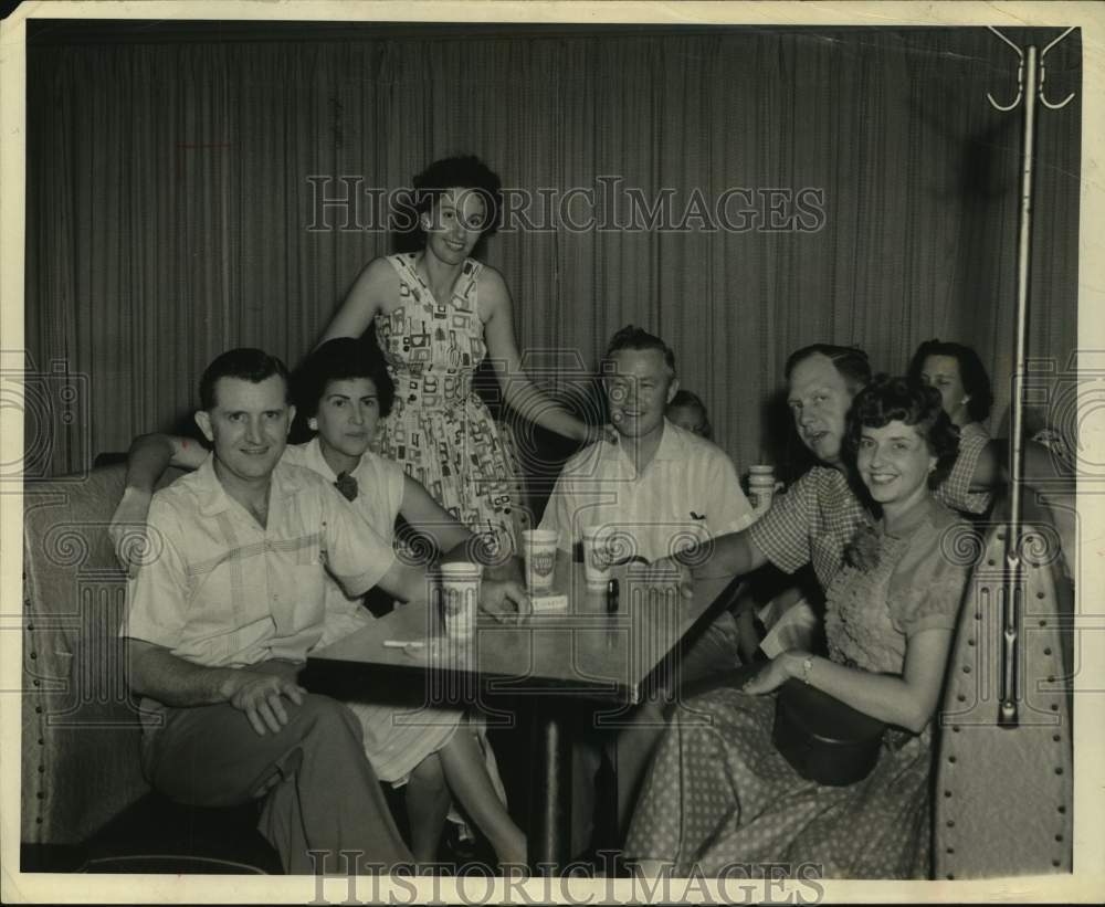 1959 Press Photo Tanbark Lounge Bowling Team - sas15906- Historic Images