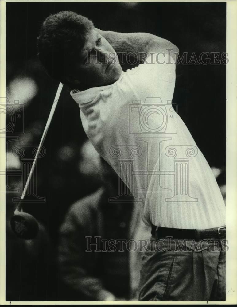 1986 Press Photo Golfer Bob Tway in action - sas16361- Historic Images