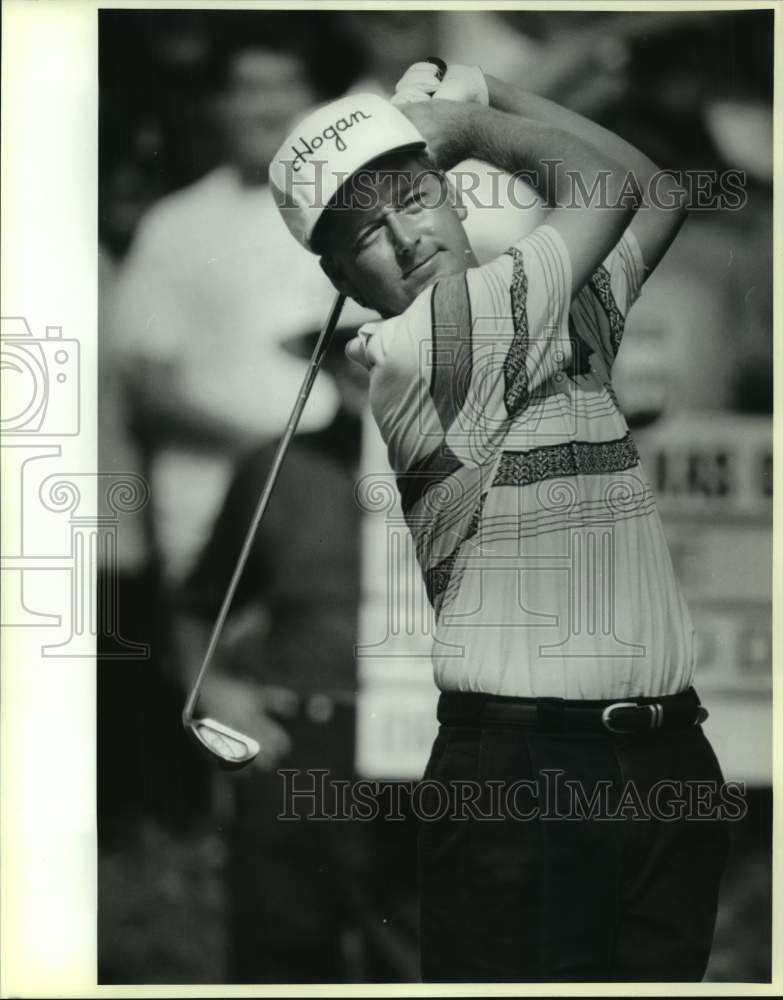 1991 Press Photo A golfer plays the Texas Open shootout - sas16756- Historic Images