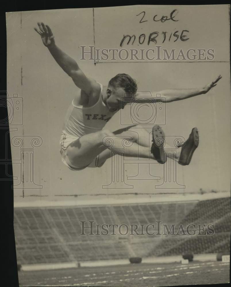 1950 Press Photo University of Texas long jumper Charley Meeks - sas17065- Historic Images