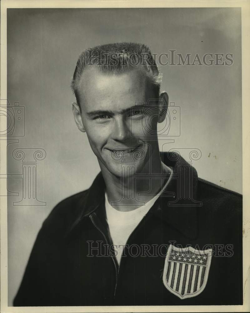 1959 Press Photo U.S. Modern Pentathlon competitor James W. Lewis - sas17169- Historic Images