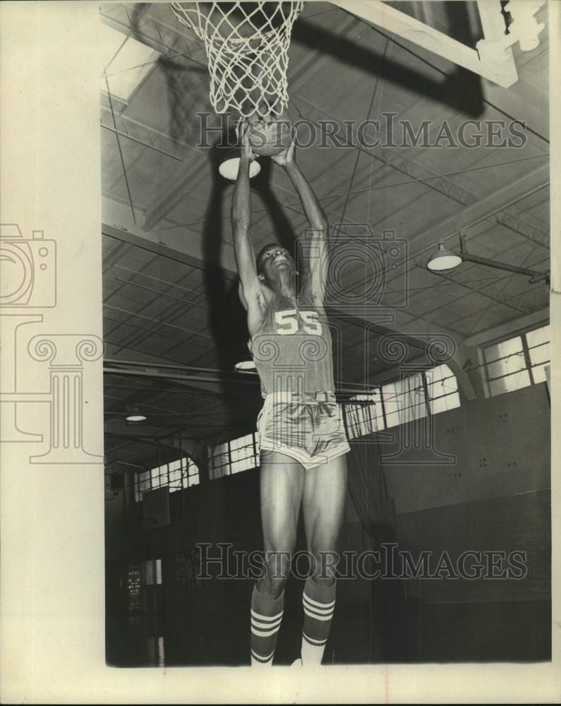 1971 Press Photo Sam Houston High basketball player Willie Hodge - sas17269- Historic Images