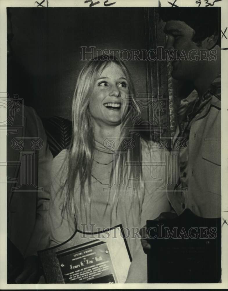 1975 Press Photo VFW women's athlete of the year Liz Higgins - sas17478- Historic Images