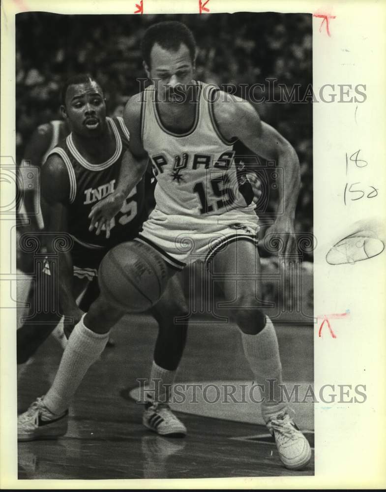 1983 Press Photo Indiana Pacers and San Antonio Spurs play NBA basketball- Historic Images