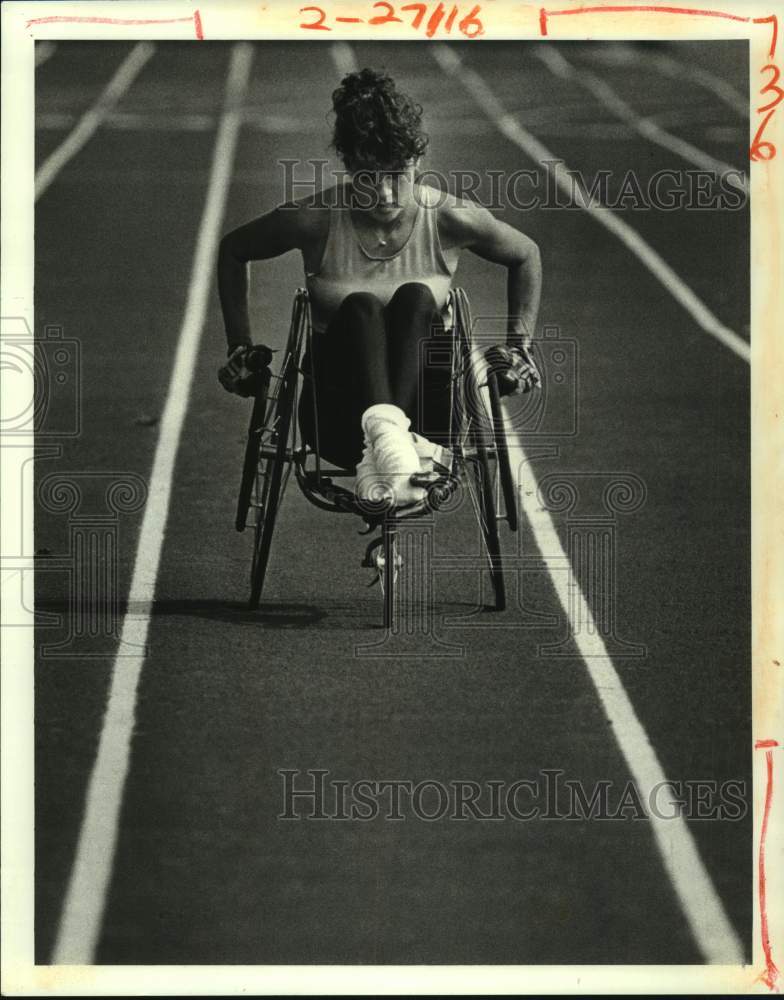 1988 Press Photo Wheelchair racer Maria Hill - sas17676- Historic Images