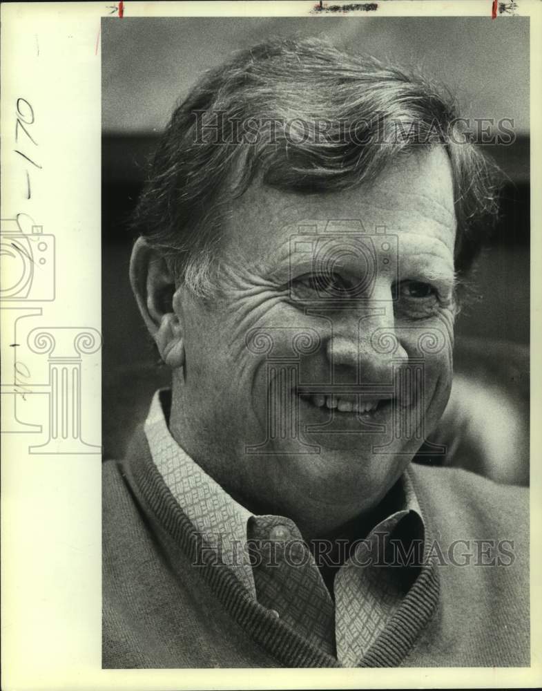 1982 Press Photo B.J. &quot;Red&quot; McCombs, businessman and sports team owner- Historic Images