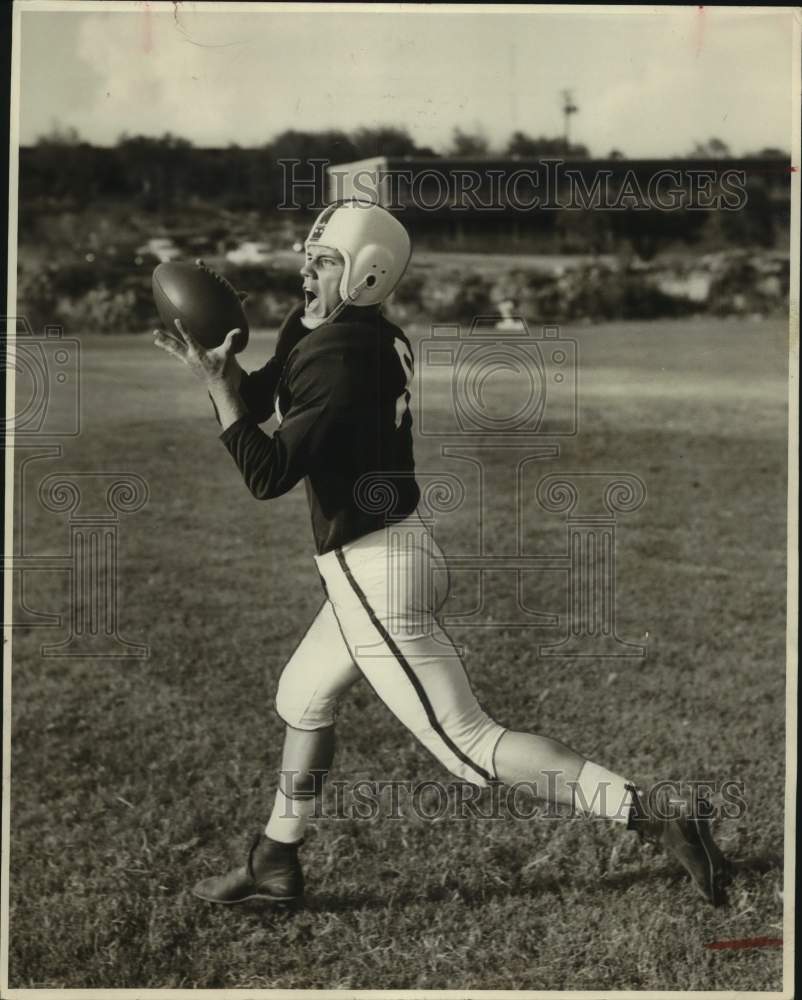 1955 Press Photo Trinity football player Sammy Knot - sas17712- Historic Images