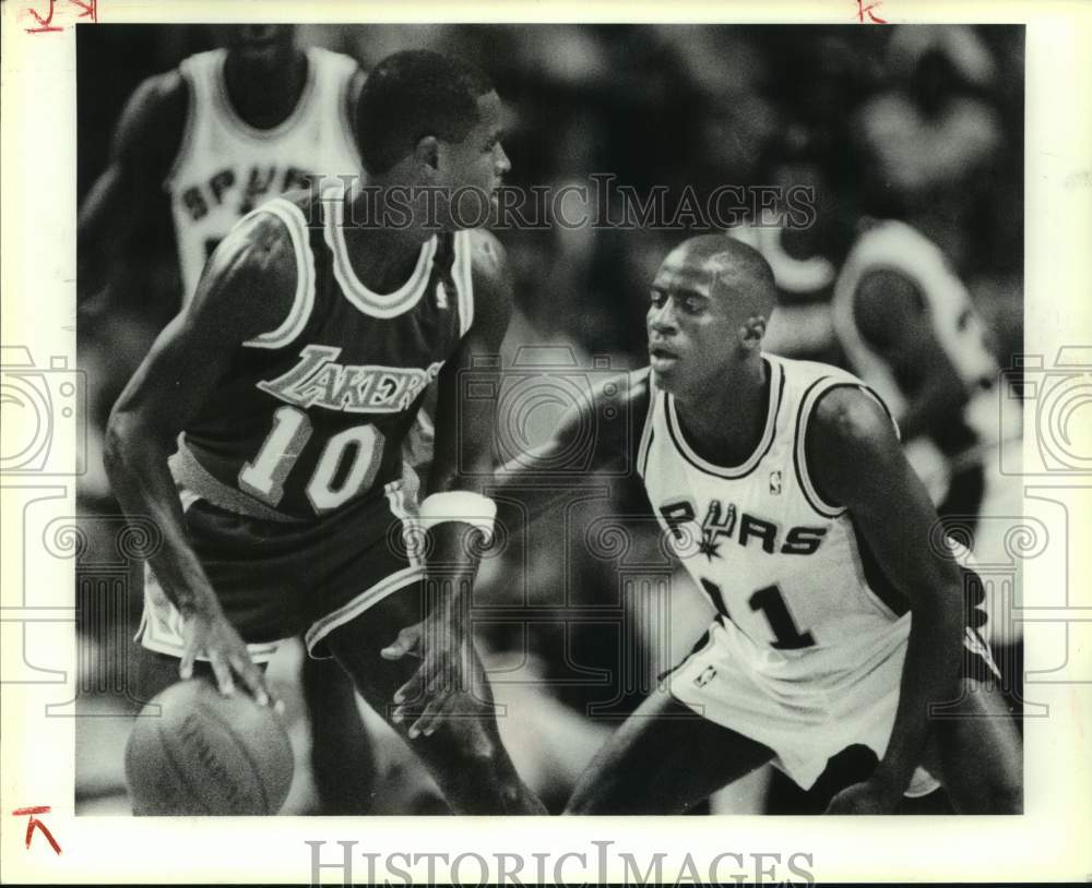 1989 Press Photo San Antonio Spurs and Los Angeles Lakers play NBA basketball- Historic Images