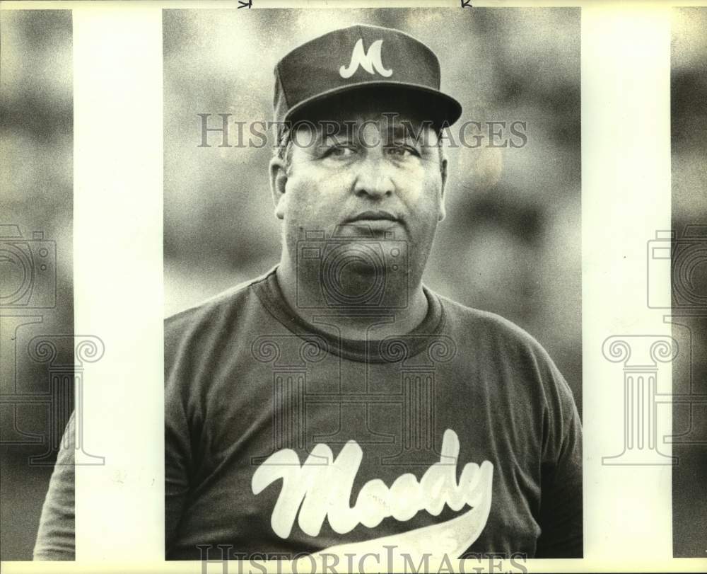 1989 Press Photo Corpus Christi Moody High baseball coach Hector Salinas- Historic Images