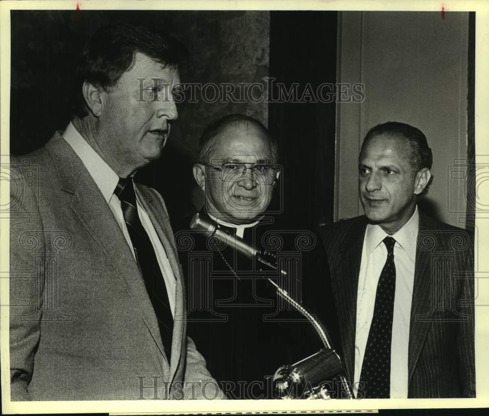 1983 Press Photo Red McCombs, Patrick Flores, Emilio Nicolas, Telethon Nvaideno- Historic Images