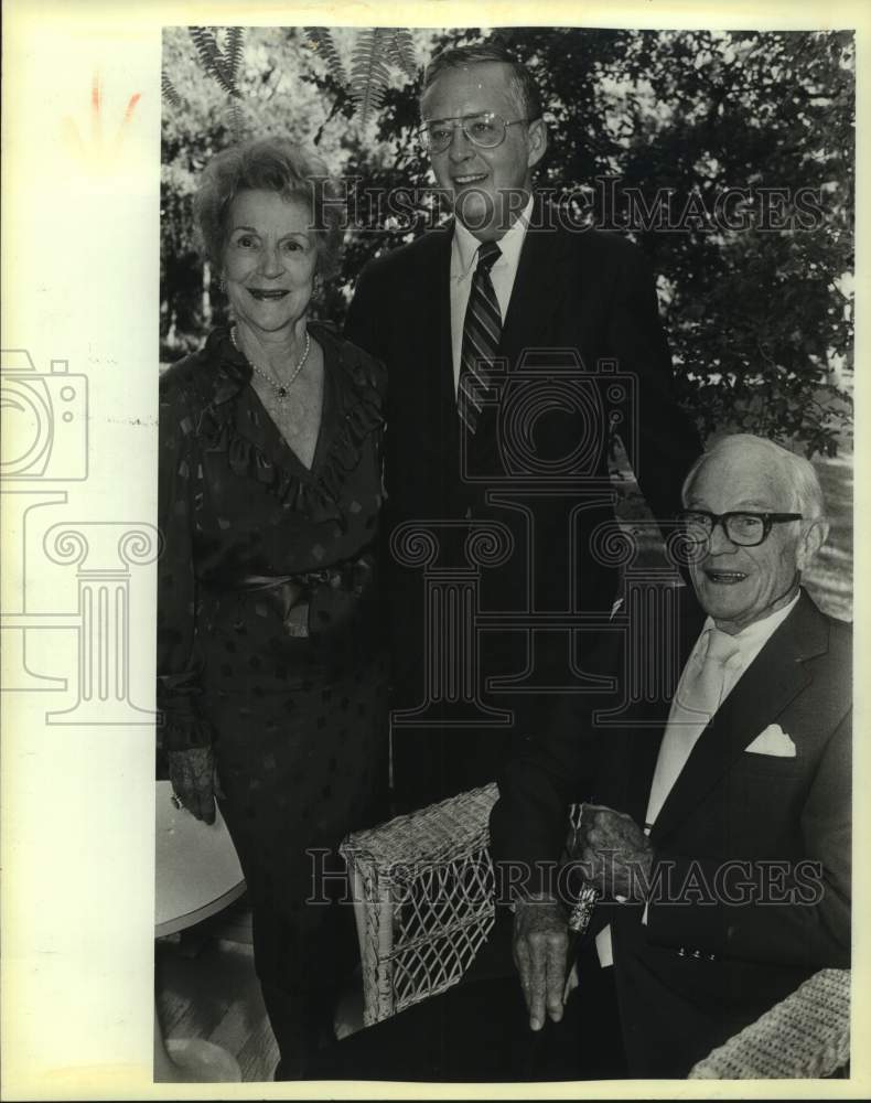 1984 Press Photo Mr. and Mrs. Bartlett Cocke Sr. with Pat Chumney - sas18277- Historic Images