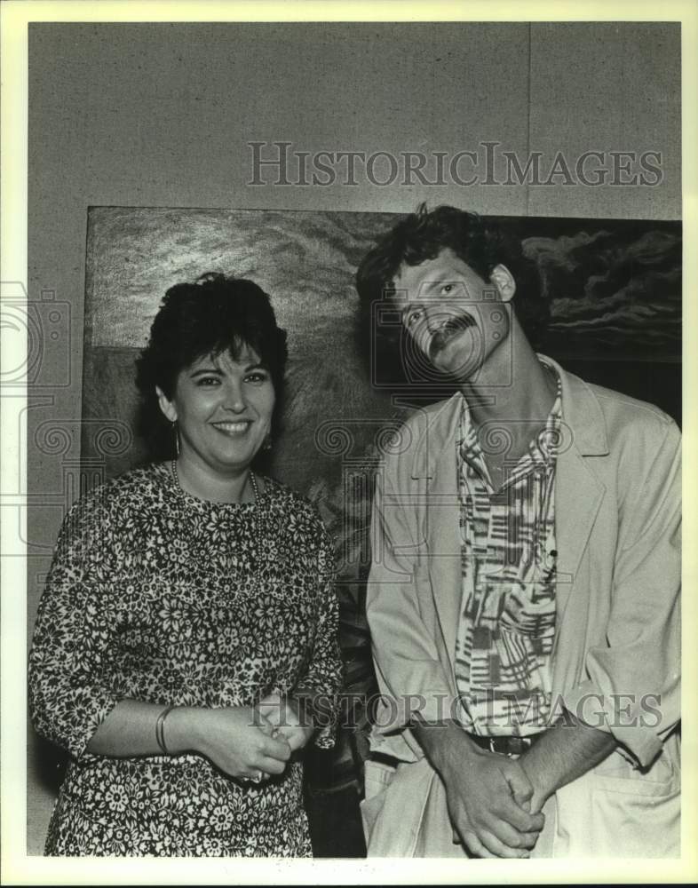 1988 Press Photo Guadalupe Theater manager Linda Cuellar with Peter Koetsier- Historic Images