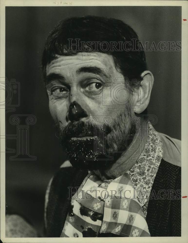 1970 Press Photo A bearded man in a pie eating contest - sas18391- Historic Images