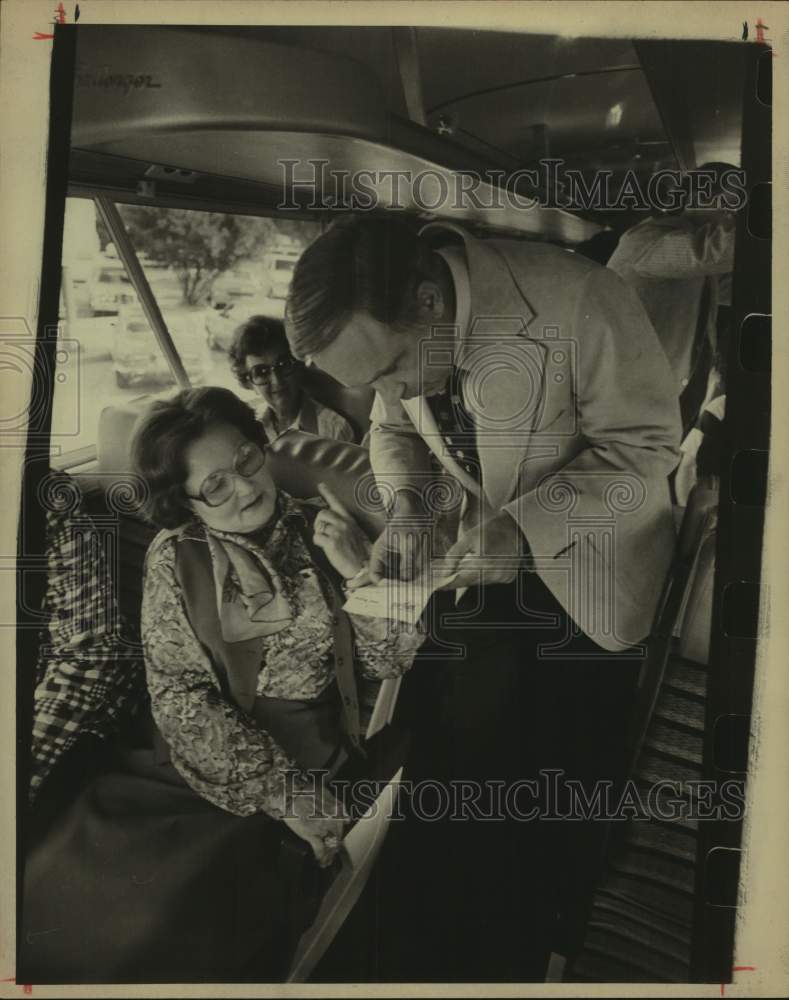 1978 Press Photo San Antonio mayor Lila Cockrell with Angelo Drosos - sas18410- Historic Images