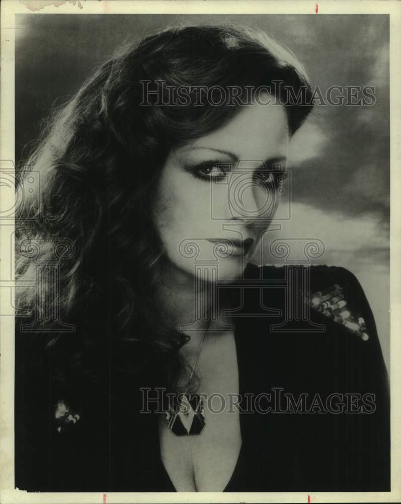 1983 Press Photo Author Jackie Collins - sas18818- Historic Images