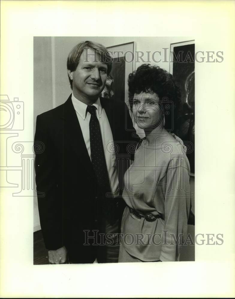 1987 Press Photo Paperbacks...Y Mas, Reyes reception, Ron and Judy Collins- Historic Images