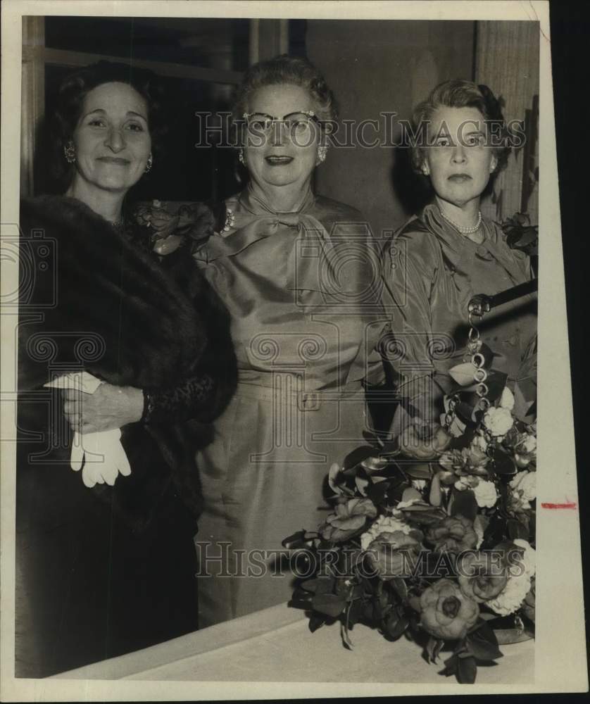 1958 Press Photo Mrs. D. L. Decker Jr, Mrs. H. B. Sampson & Mrs. Roy H. Lively