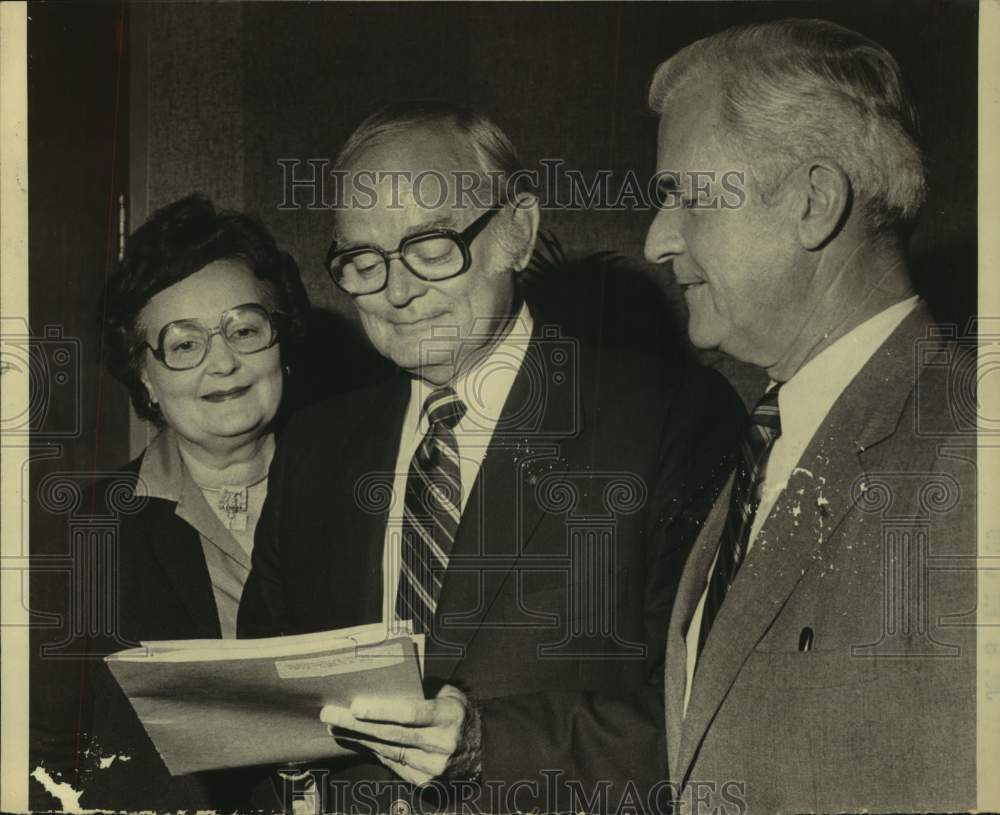 1981 Press Photo Mayor Lila Cockrell, Harold O'Kelley & Robert McDermott- Historic Images