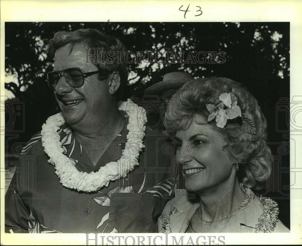 1986 Press Photo Roland &amp; Doris DeWinne at Sultamas de Bejar Party - sas19127- Historic Images