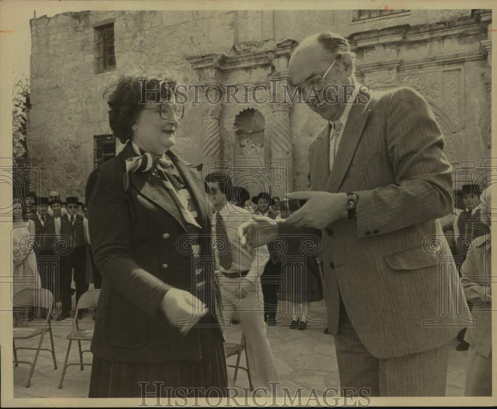 1979 Press Photo Mayor Lila Cockrell & French Senator Dr. Henri Goetschy- Historic Images
