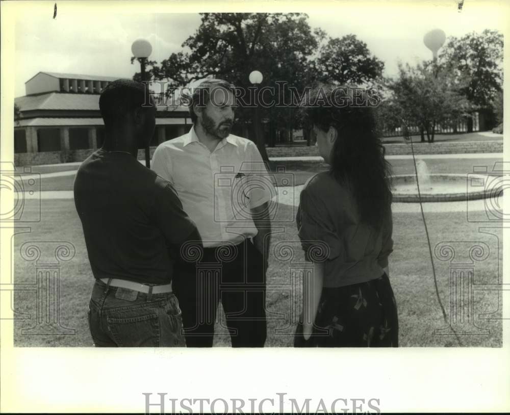 1990 Press Photo Giddings State School Assistant Superintendent Stan Degerolami- Historic Images