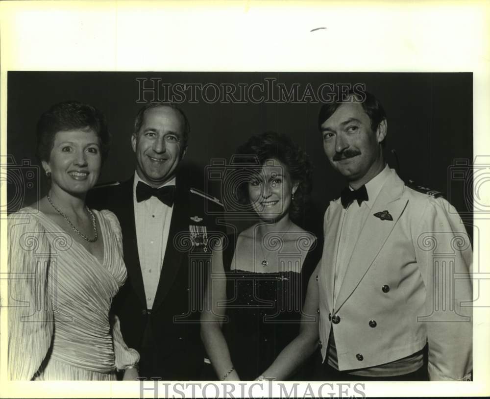 1988 Press Photo Sandie &amp; Dicks Cone &amp; Affra &amp; Bill Hartree at RAFB Wives Club- Historic Images