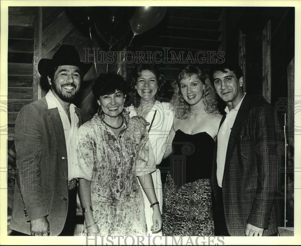 1988 Press Photo National Autonomous University of Mexico Dance Attendees- Historic Images