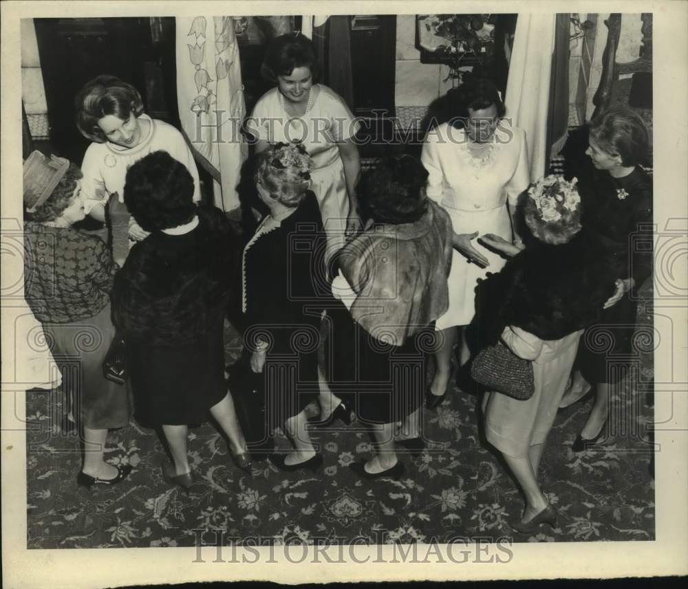 1965 Press Photo 3 Unidentified Women Greet Other Women in a Receiving Line- Historic Images