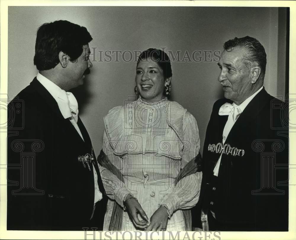 1988 Press Photo Blas Delgado &amp; Maribel &amp; Carlos Morales at Gran Boile de Gala- Historic Images