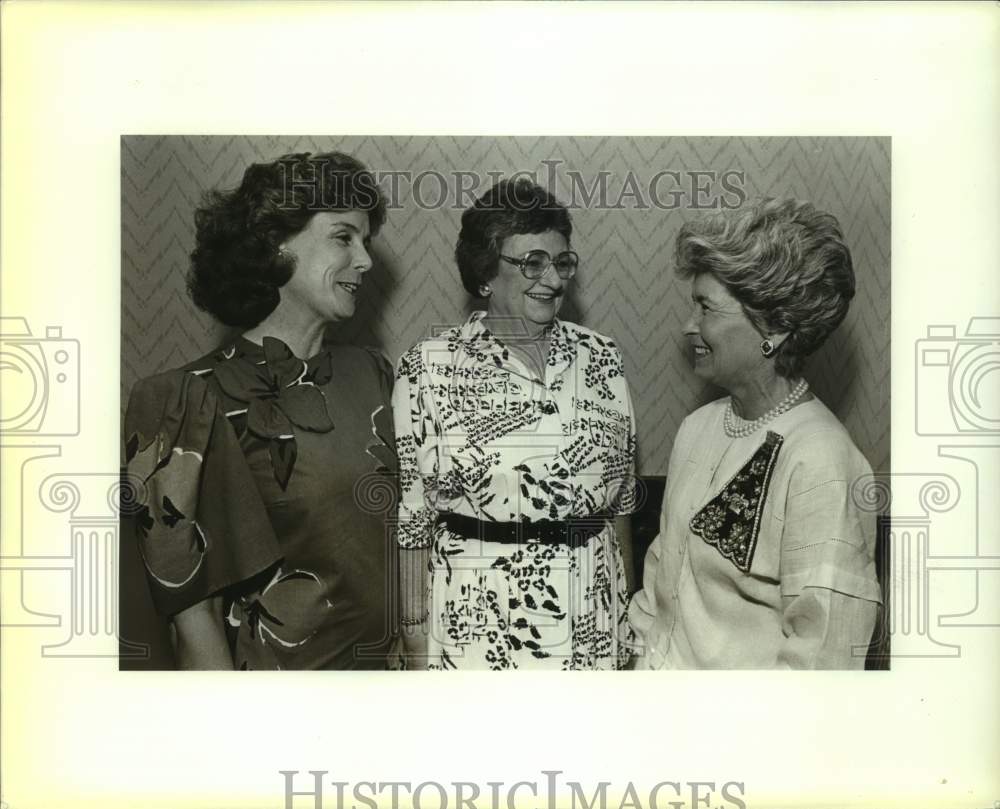 1987 Press Photo Mary West Traylor, Bettie Cooper & Jo Anne Ferguson at Luncheon